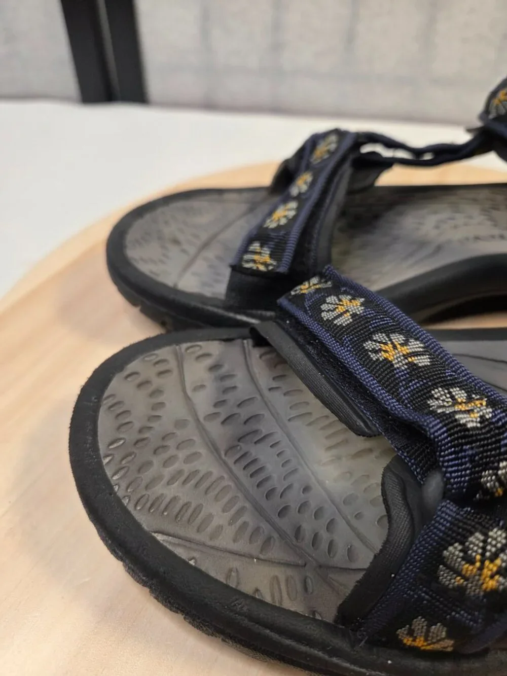 Teva Pretty Rugged Black Floral Nylon Sandals Women US 9
